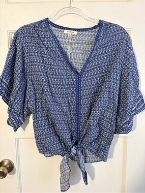 Max Studio Blue Printed Tie-Front V-Neck Blouse
